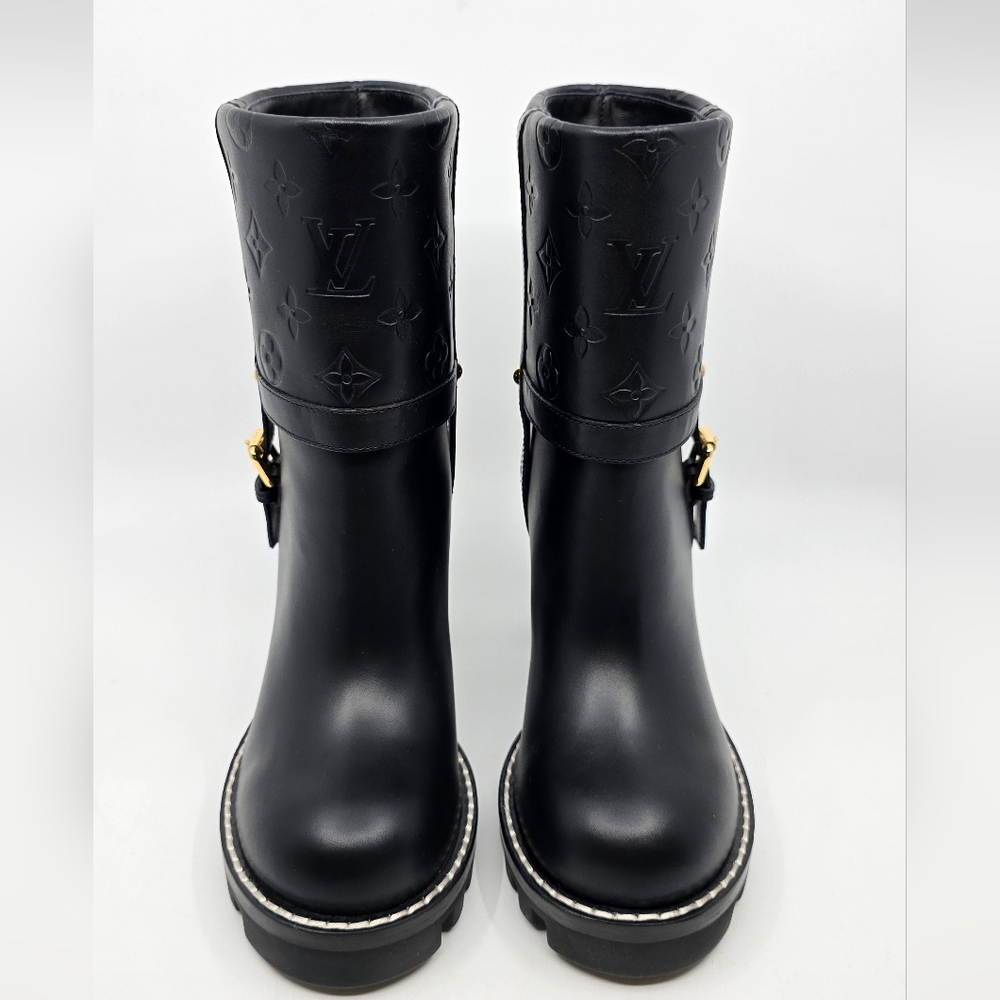 Louis Vuitton Star Trail Ankle Boot - Picture 2 of 15